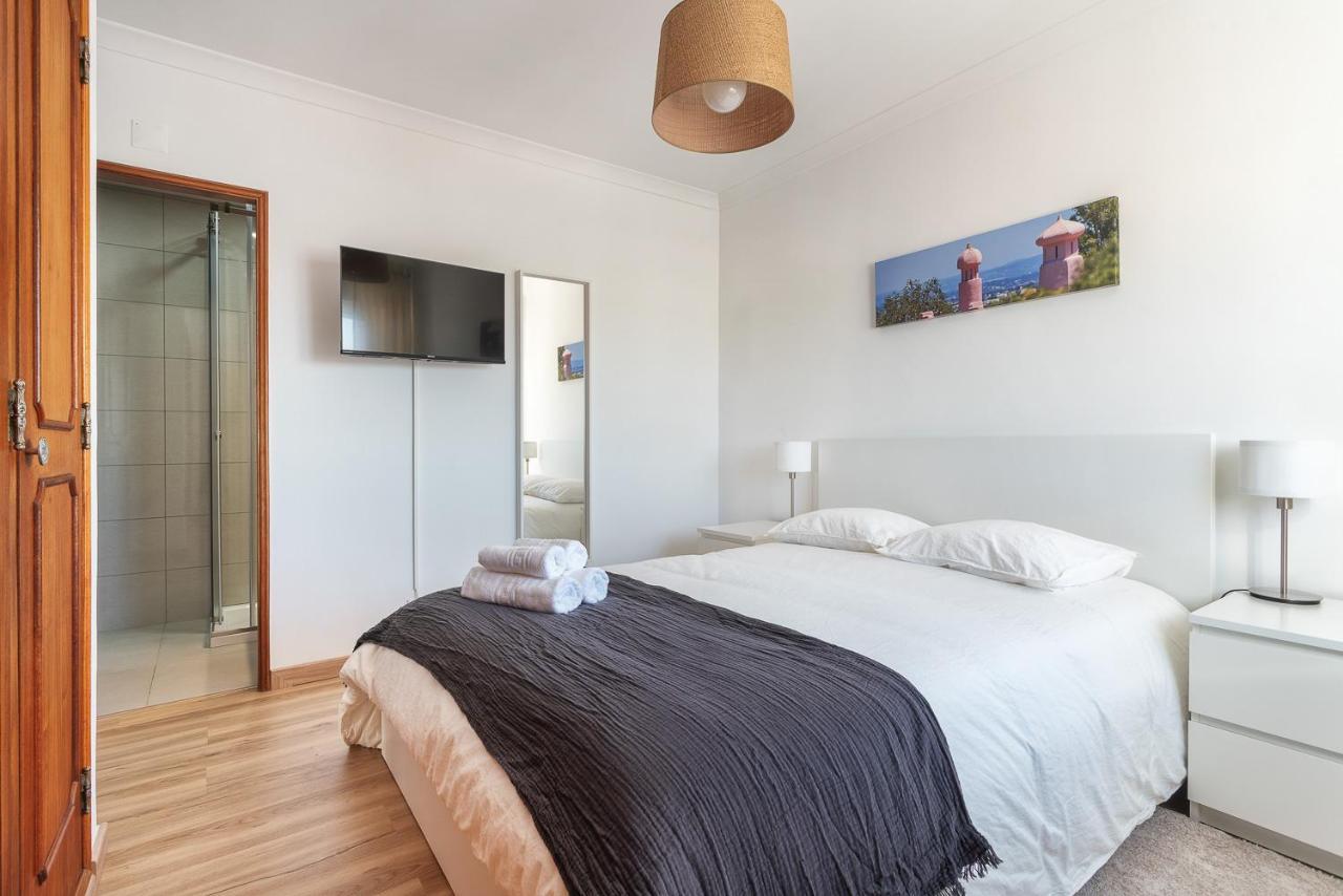 Hostwise - Spacious & Sunny Flat - Loule Exterior photo